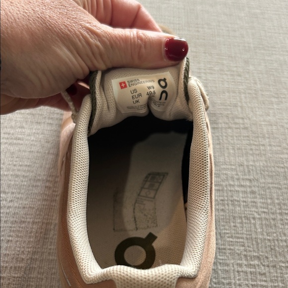 On Running Beige and Cream Women's Sneakers - Picture 1 of 6
